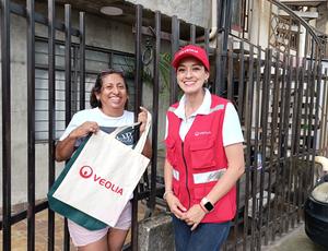 Veolia y UAESP lanzan la campaña ambiental “No Hagas el Oso con los Voluminosos”, destacando el servicio gratuito de recolección de residuos.